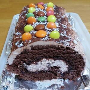 Hmで簡単 ふわふわ濃厚チョコレートロールケーキ レシピ 作り方 By ももら 楽天レシピ Hmで簡単 ふわふわ濃厚チョコレートロールケーキ レシピ 作り方 By ももら 楽天レシピ
